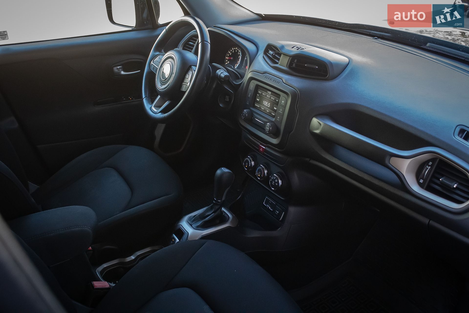 Jeep Renegade 2016 VIN ZACCJABB8HPE94306 фото оголошення 11 з 34