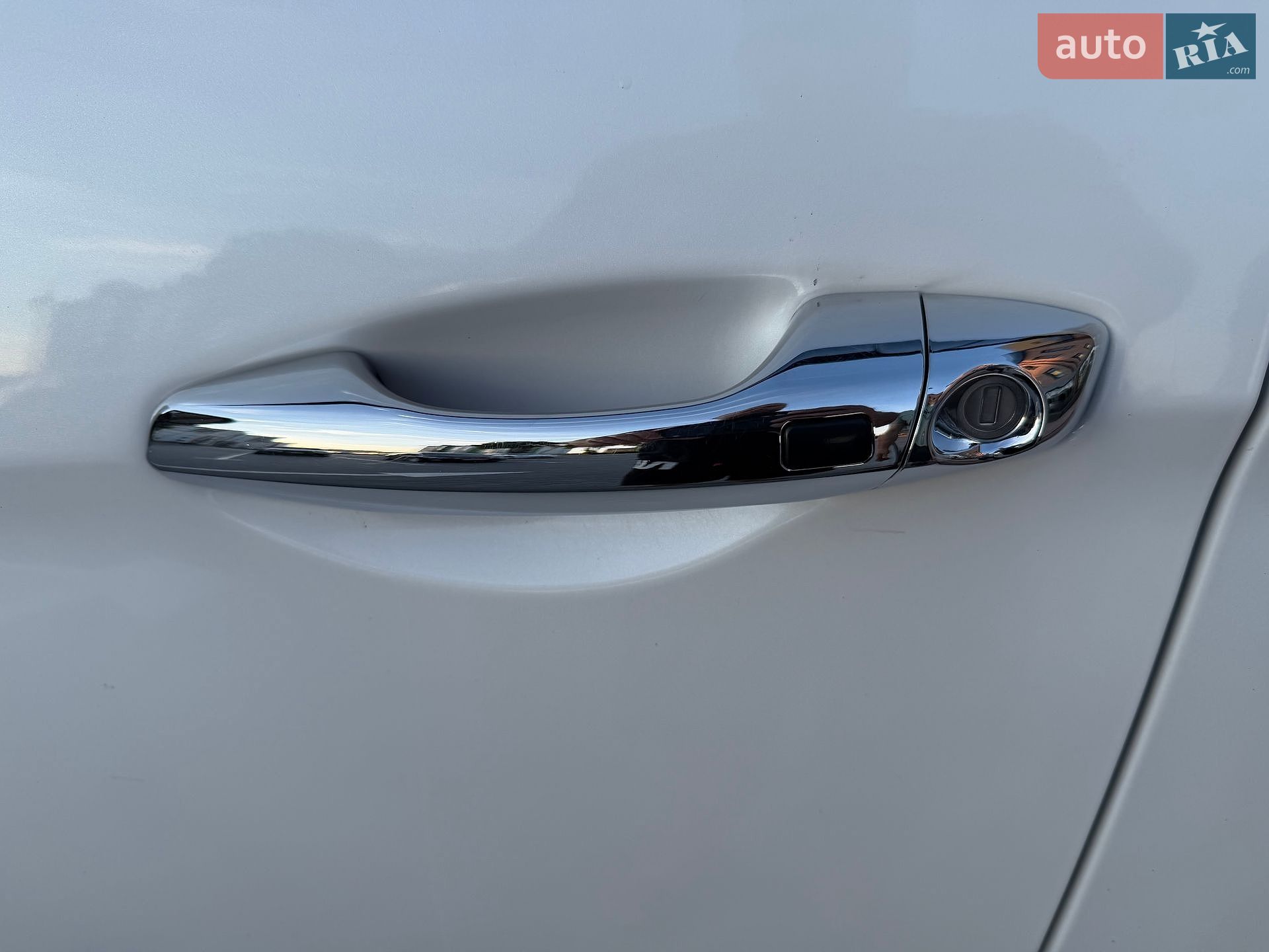 Hyundai Santa FE 2018 VIN KMHST81XDJU830131 фото оголошення 9 з 21