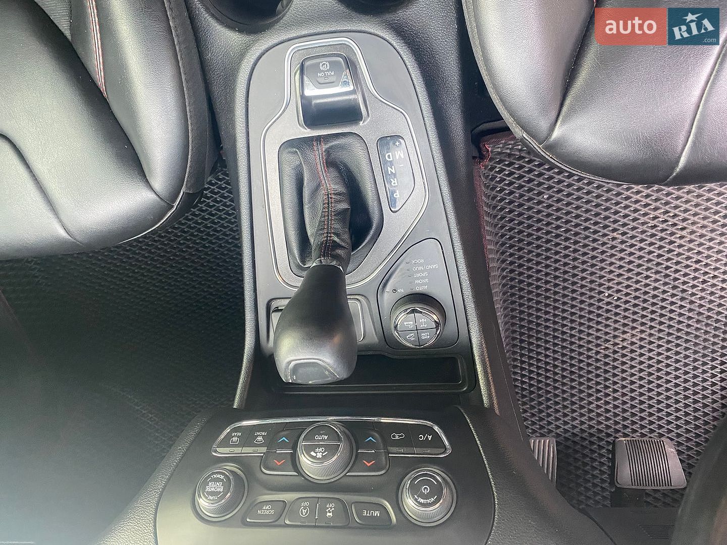 Jeep Cherokee 2021 VIN 1C4PJMBX2MD178424 фото оголошення 16 з 29