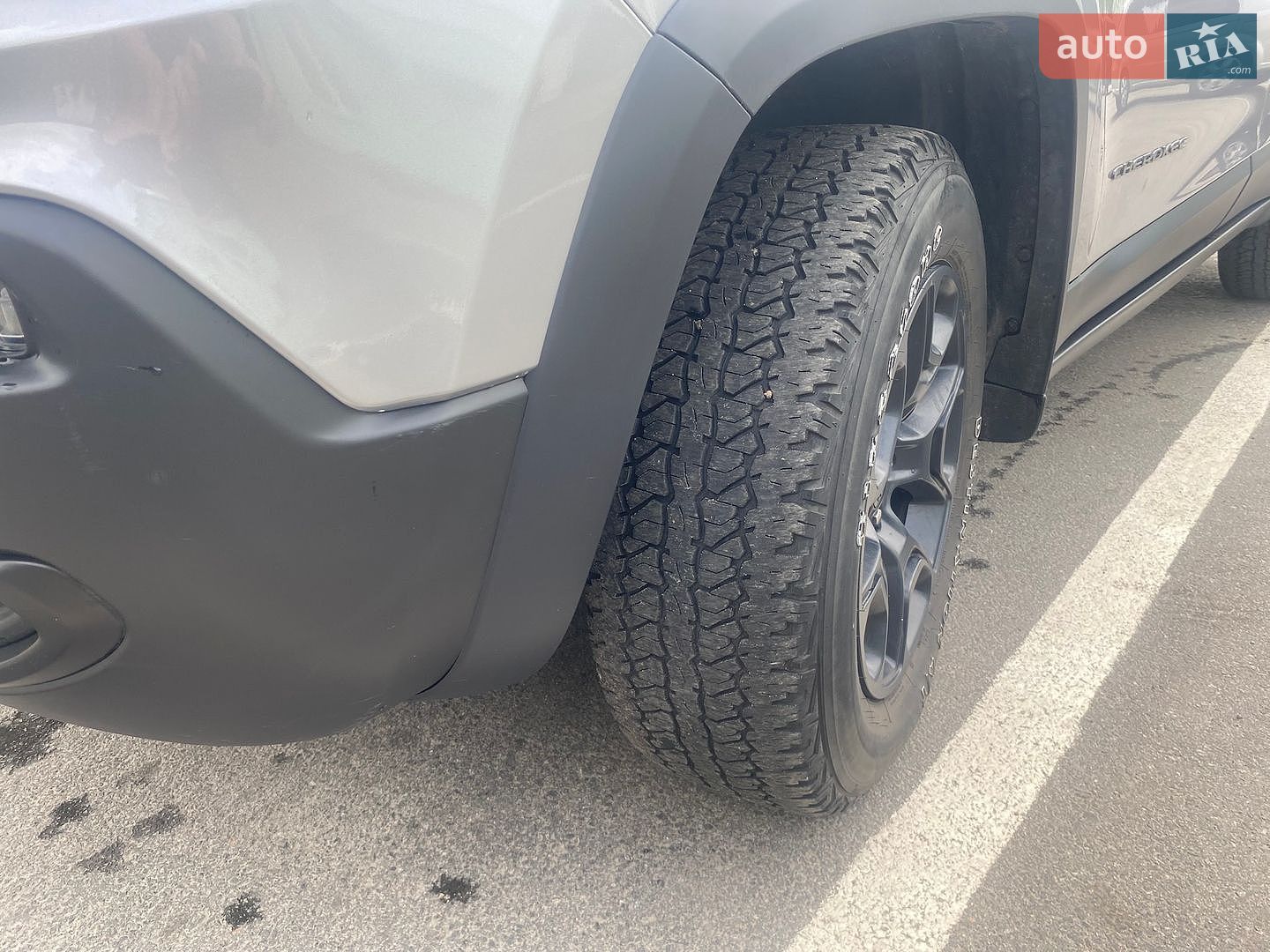 Jeep Cherokee 2021 VIN 1C4PJMBX2MD178424 фото оголошення 18 з 29