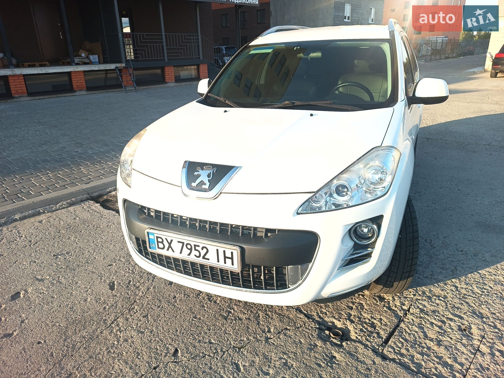 Peugeot 4007 2012 VIN VF3VV4HK8CU803434 фото оголошення 2 з 69