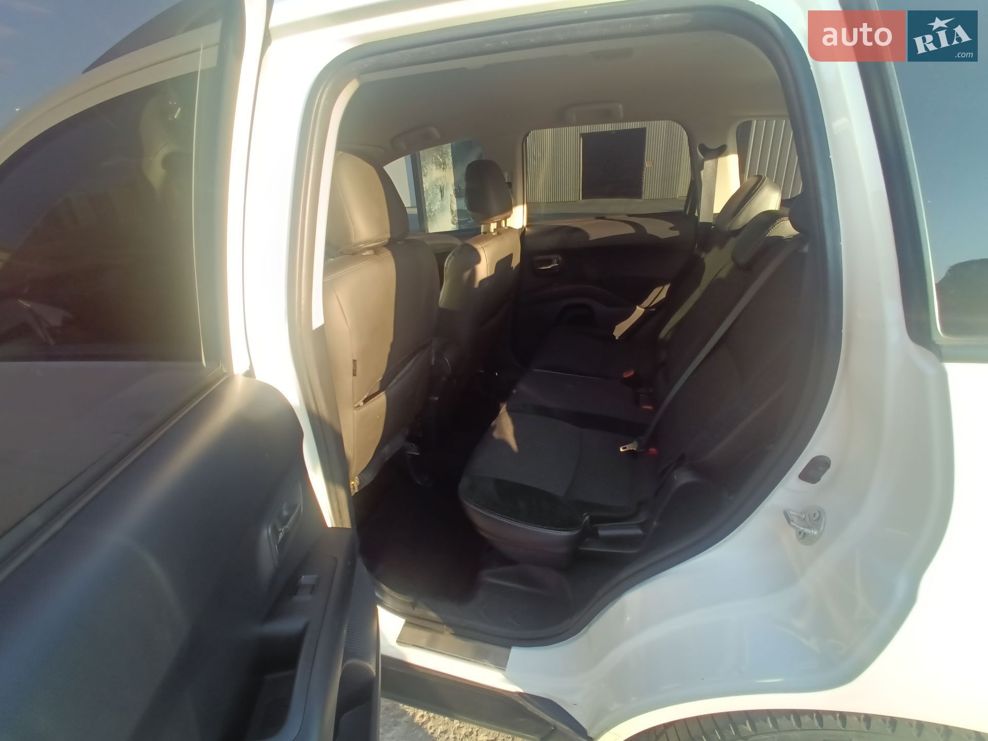 Peugeot 4007 2012 VIN VF3VV4HK8CU803434 фото оголошення 13 з 69