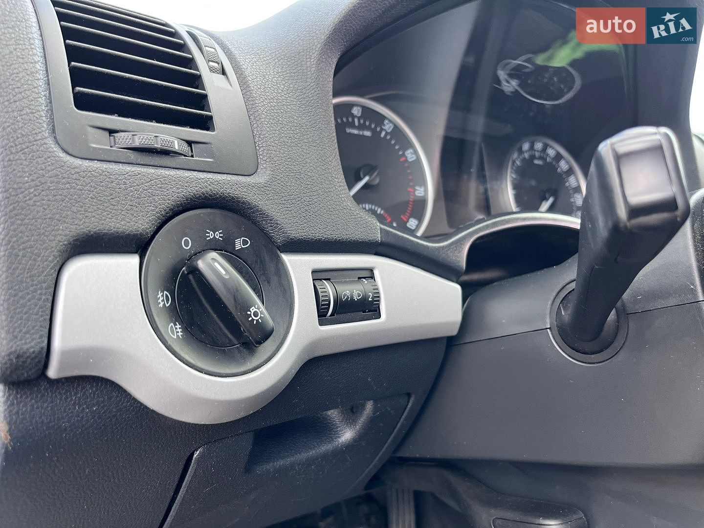 Skoda Octavia 2011 VIN TMBHJ61Z7C8020400 фото оголошення 45 з 47