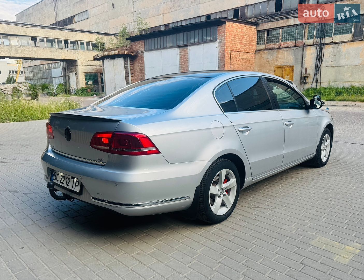Volkswagen Passat 2011 VIN WVWZZZ3CZBP330919 фото оголошення 21 з 36