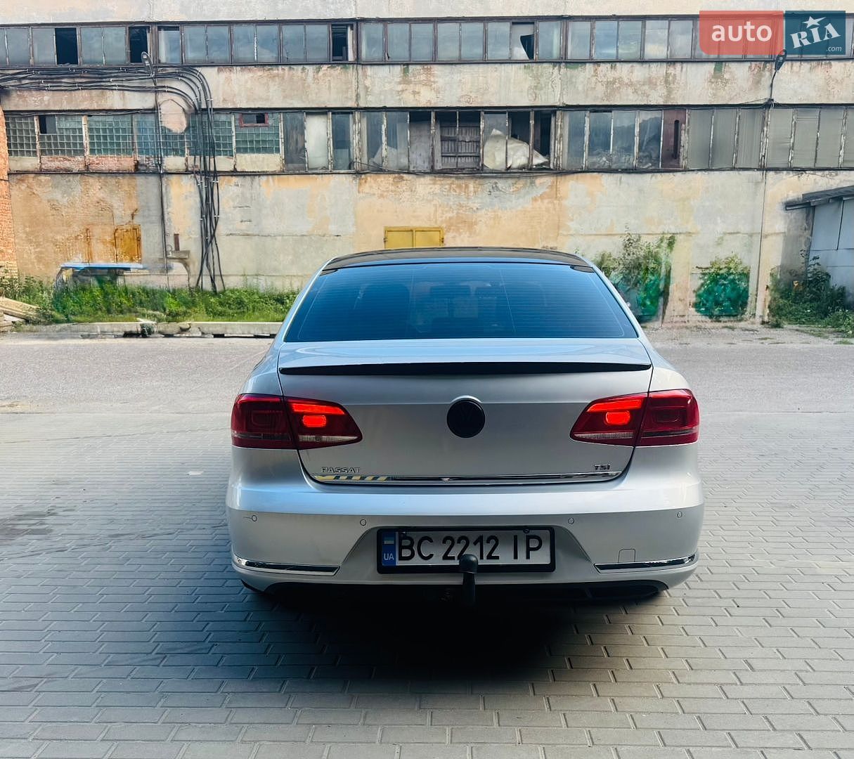 Volkswagen Passat 2011 VIN WVWZZZ3CZBP330919 фото оголошення 22 з 36