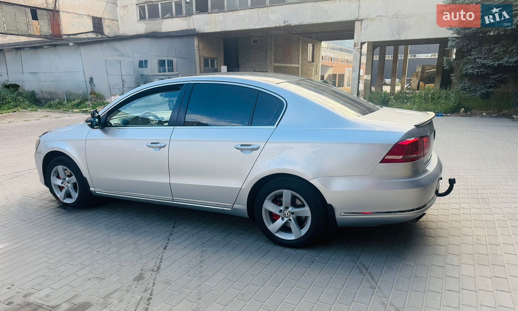 Volkswagen Passat 2011 VIN WVWZZZ3CZBP330919 фото оголошення 26 з 36