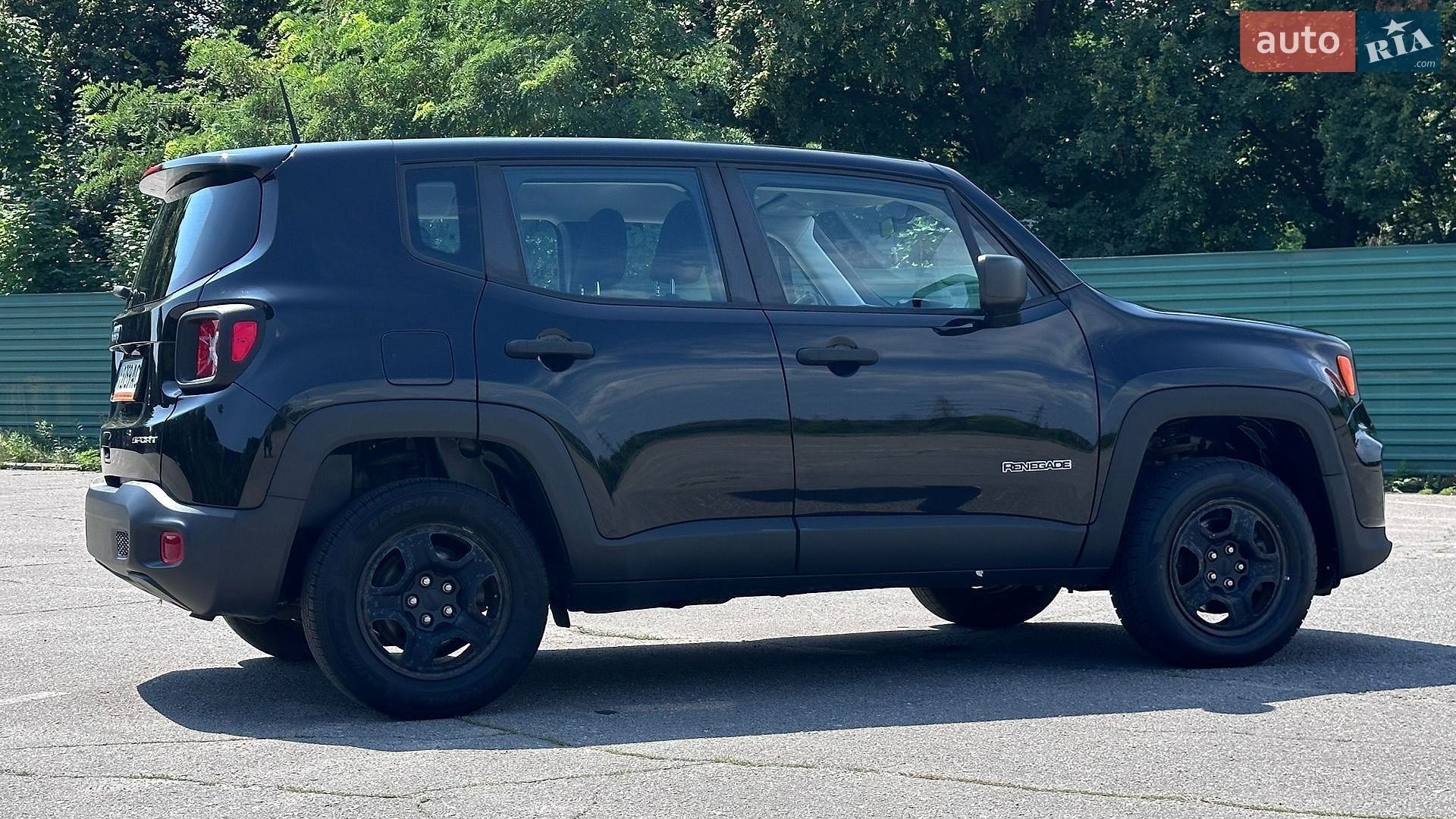Jeep Renegade 2019 VIN ZACNJBAB2KPK61641 фото оголошення 4 з 31