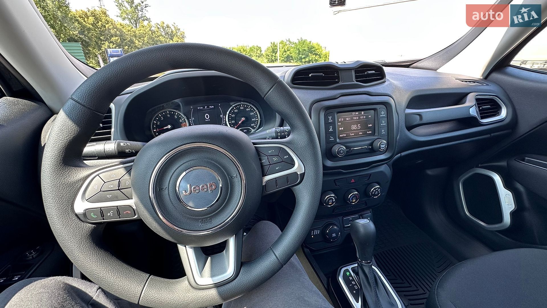 Jeep Renegade 2019 VIN ZACNJBAB2KPK61641 фото оголошення 27 з 31