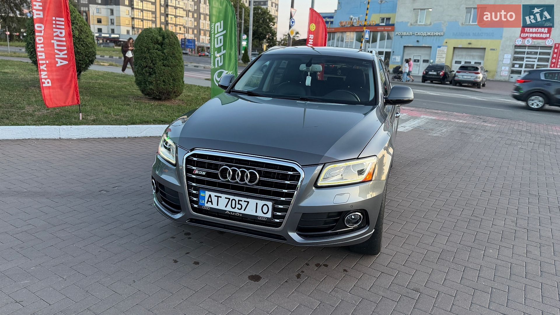 Audi Q5 2015 VIN WA1LFAFP2FA135290 фото оголошення 11 з 90