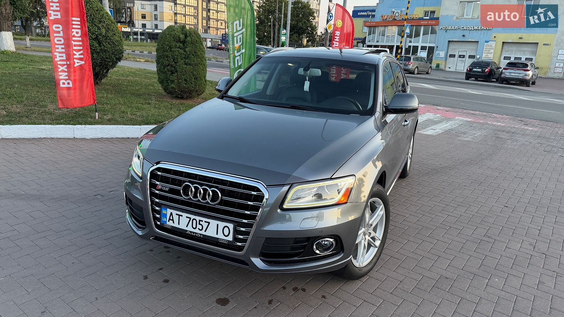Audi Q5 2015 VIN WA1LFAFP2FA135290 фото оголошення 18 з 90