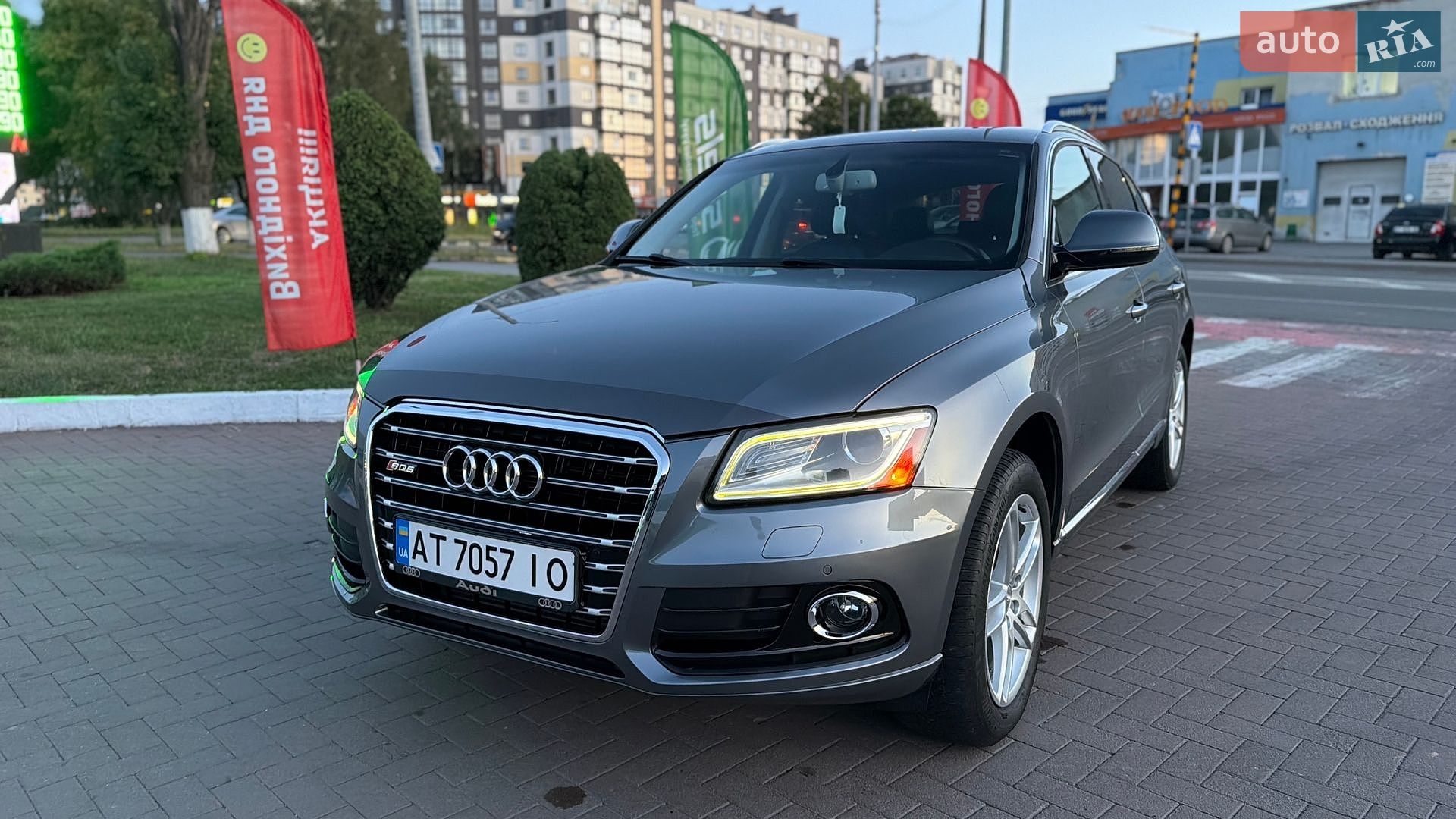 Audi Q5 2015 VIN WA1LFAFP2FA135290 фото оголошення 25 з 90