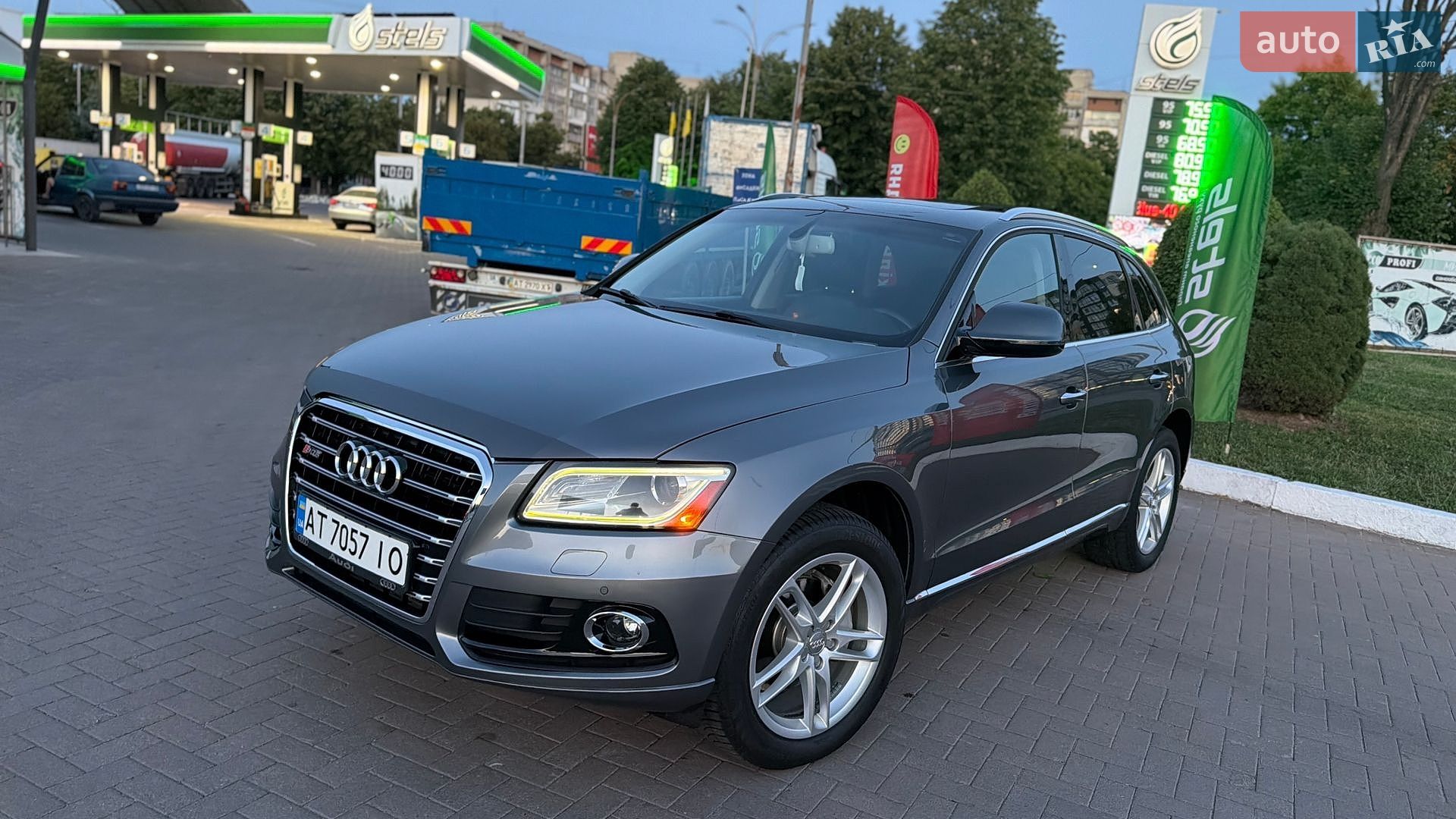 Audi Q5 2015 VIN WA1LFAFP2FA135290 фото оголошення 28 з 90