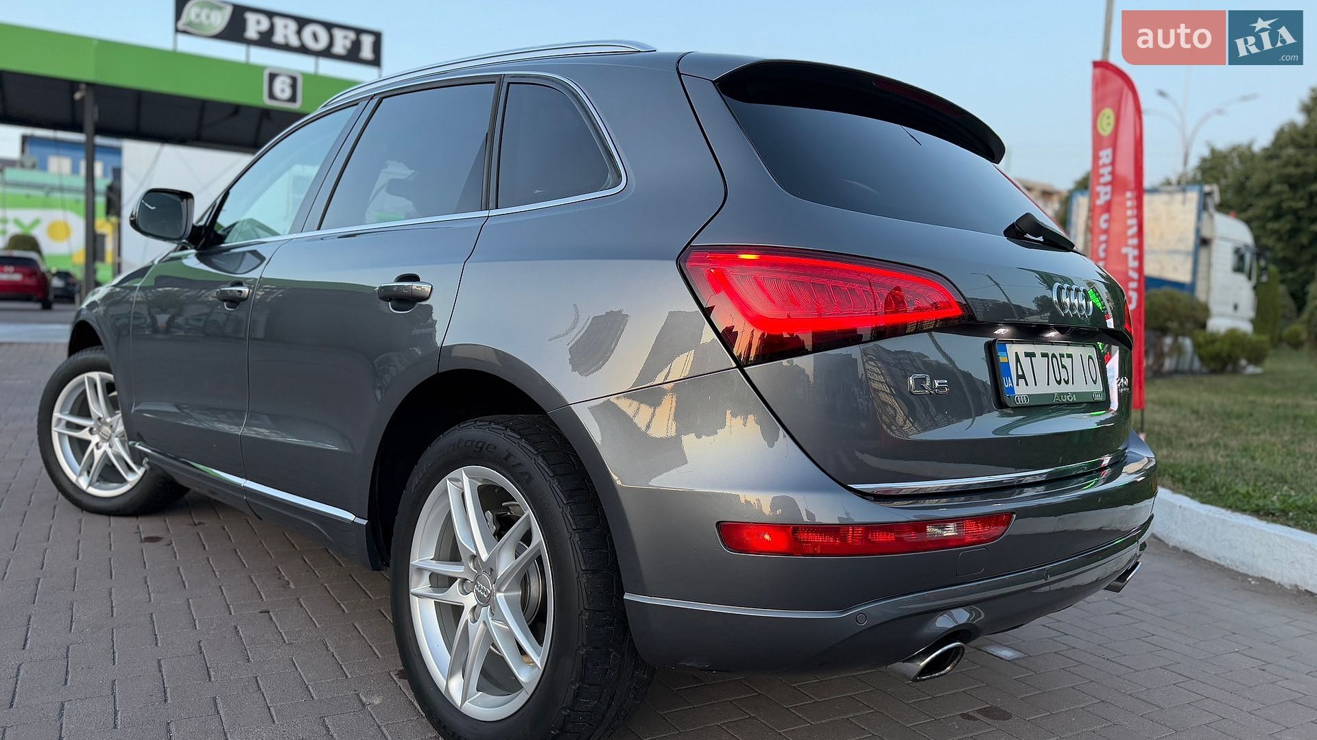 Audi Q5 2015 VIN WA1LFAFP2FA135290 фото оголошення 38 з 90