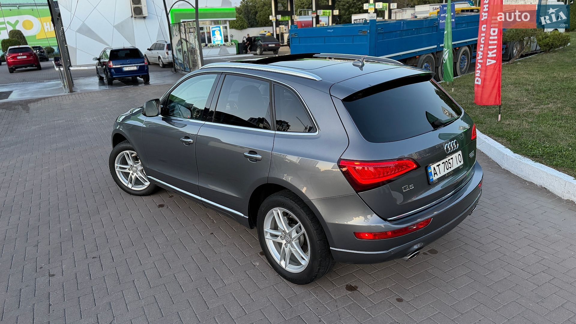 Audi Q5 2015 VIN WA1LFAFP2FA135290 фото оголошення 39 з 90
