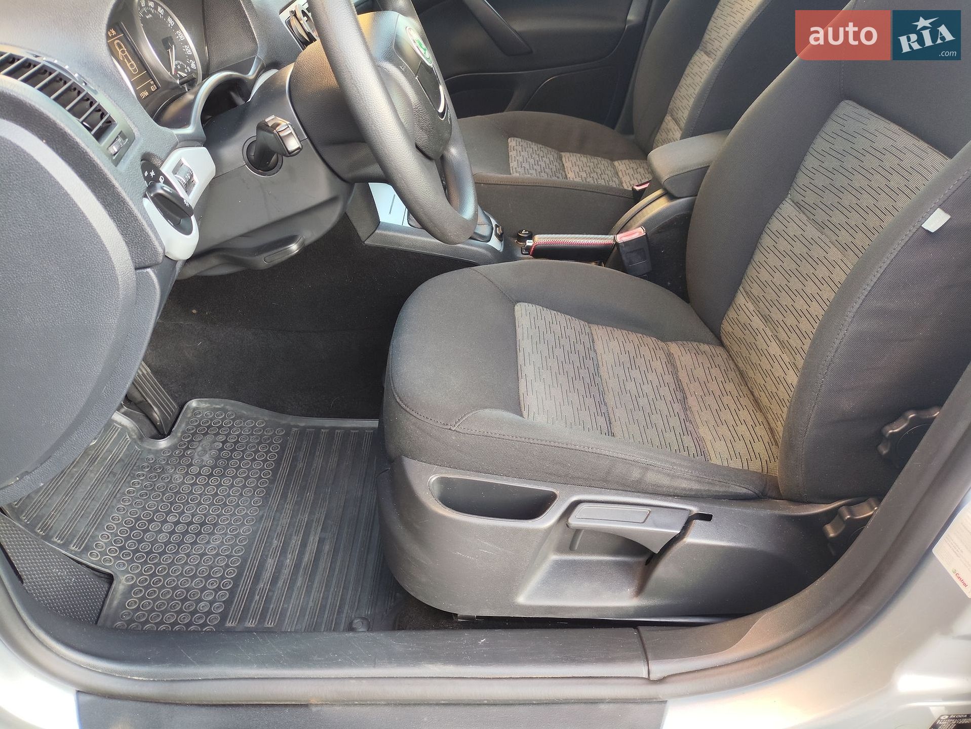 Skoda Octavia 2008 VIN TMBCJ61Z29C003150 фото оголошення 16 з 36
