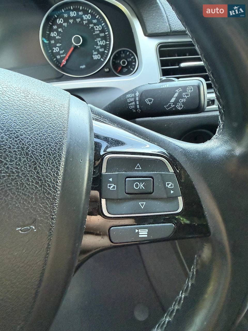 Volkswagen Touareg 2011 VIN WVGFK9BP4CD001020 фото оголошення 9 з 29