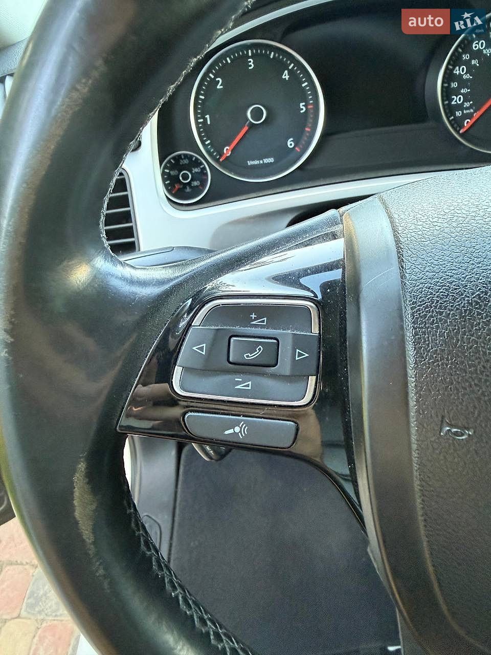 Volkswagen Touareg 2011 VIN WVGFK9BP4CD001020 фото оголошення 25 з 29