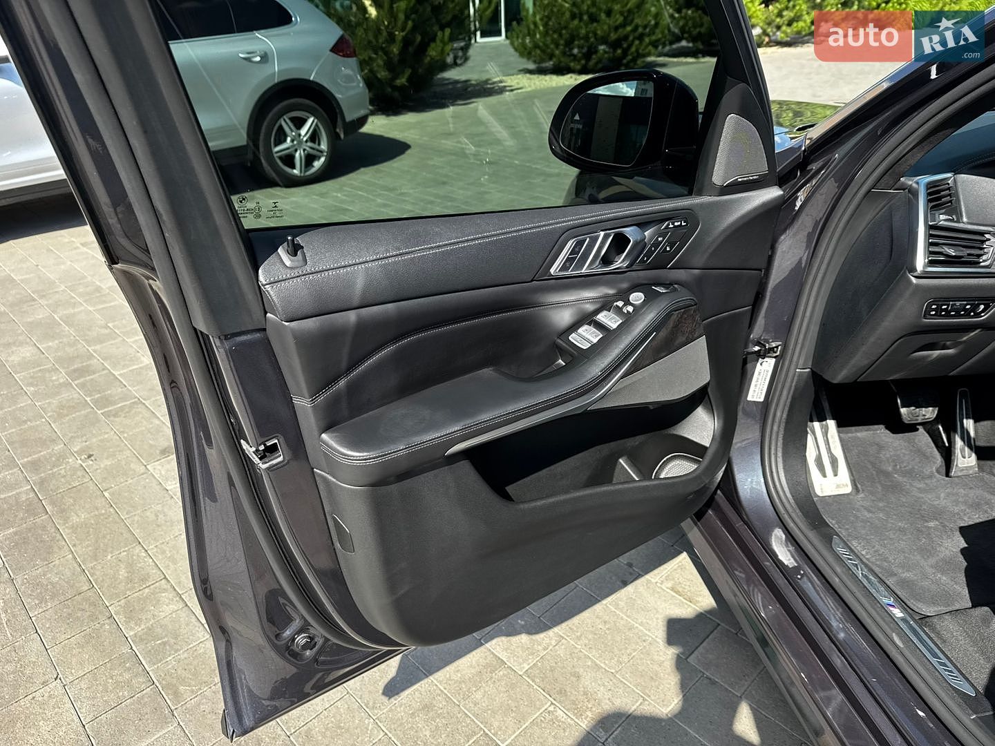 BMW X7 2019 VIN WBACW81000LS18718 фото оголошення 21 з 64