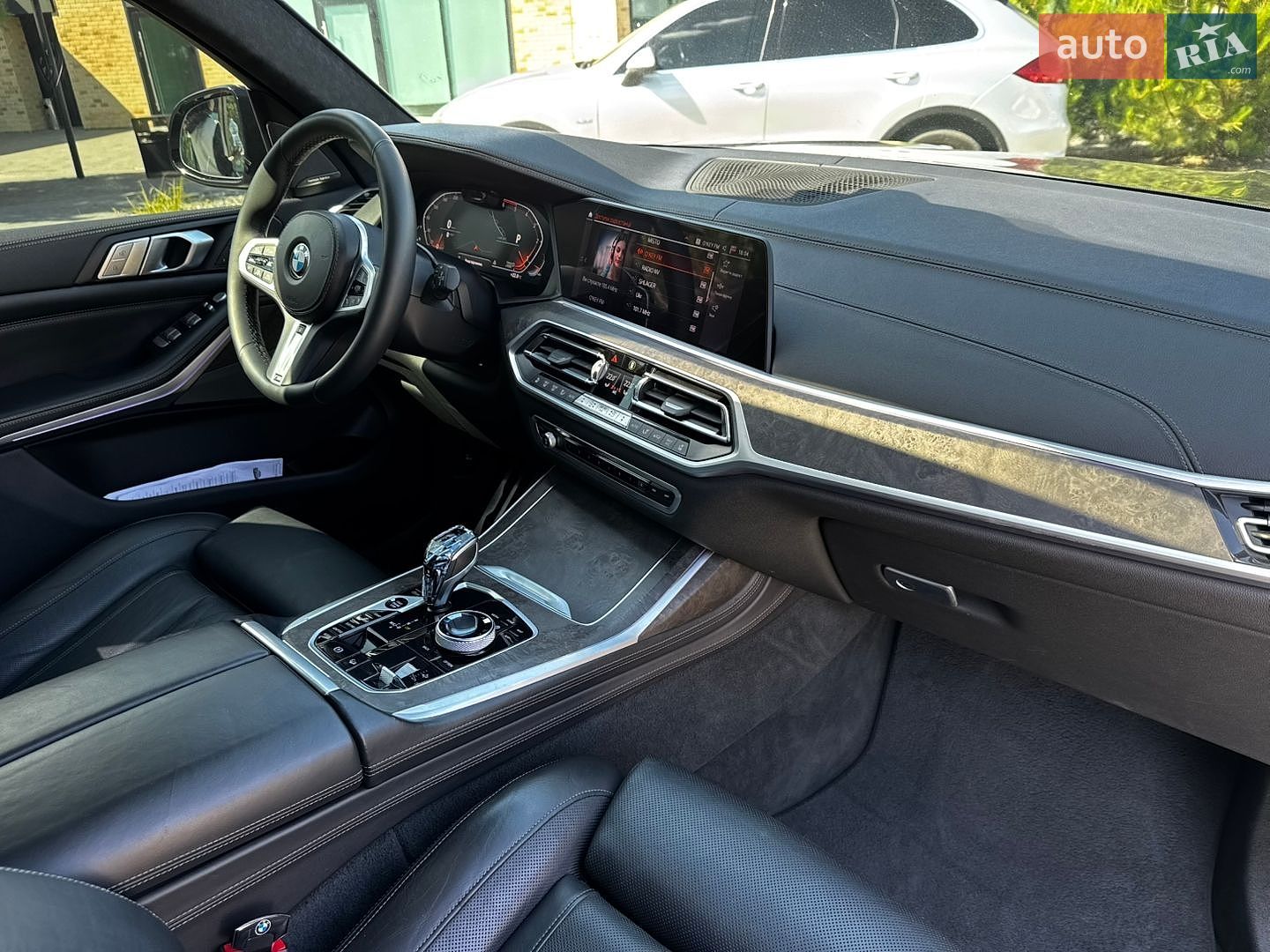 BMW X7 2019 VIN WBACW81000LS18718 фото оголошення 39 з 64