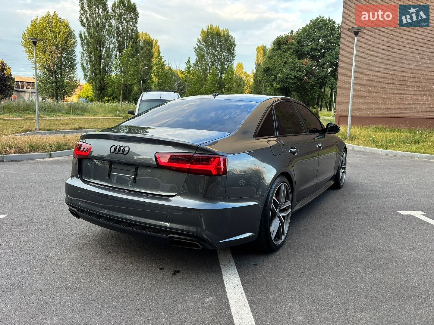 Audi A6 2015 VIN WAUZZZ4G2FN059472 фото оголошення 12 з 44