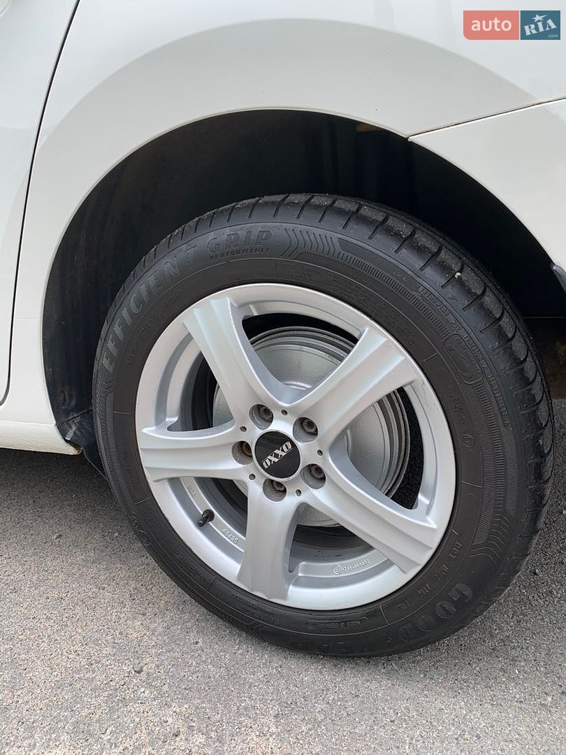 Skoda Rapid 2013 VIN Y6UAD2NH2DB101134 фото оголошення 27 з 79