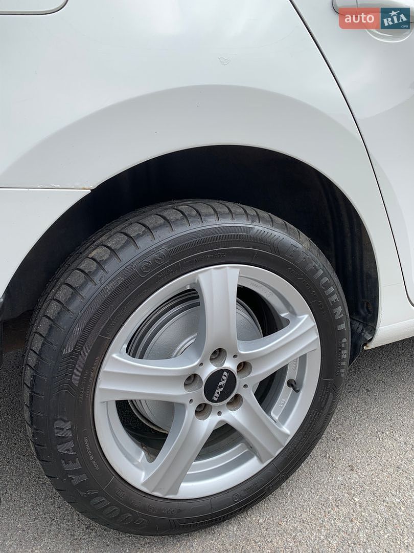 Skoda Rapid 2013 VIN Y6UAD2NH2DB101134 фото оголошення 38 з 79