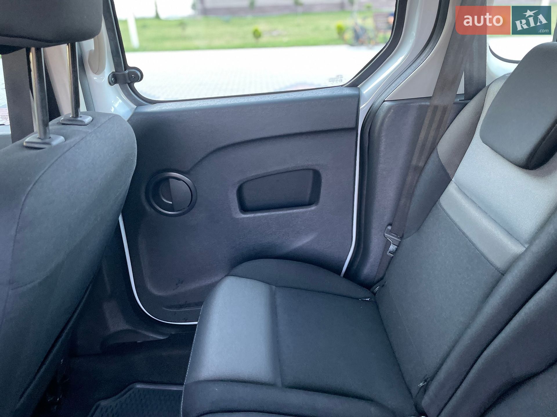 Renault Kangoo 2020 VIN VF1WK000565698815 фото оголошення 33 з 65