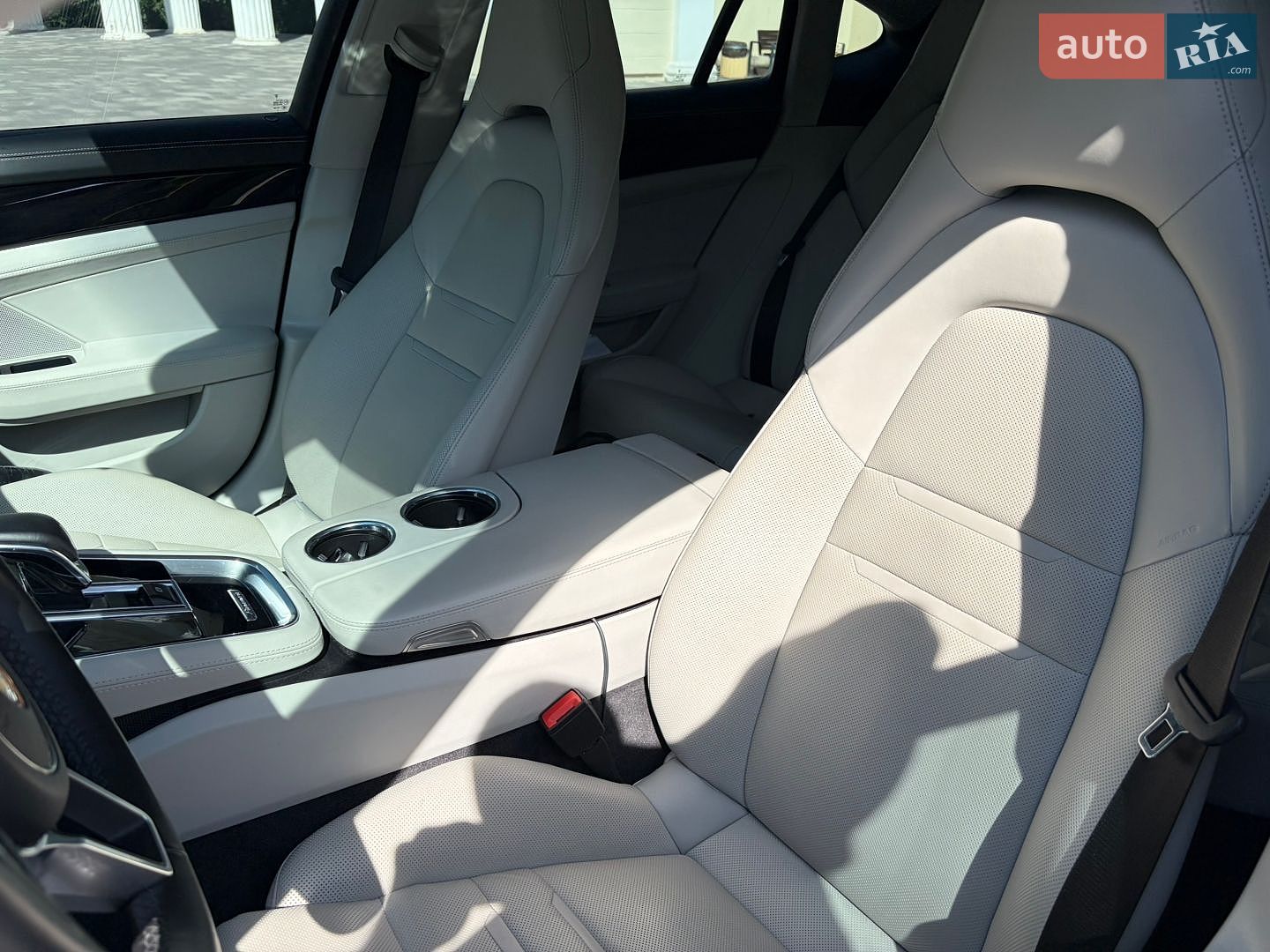 Porsche Panamera 2020 VIN WP0AE2A74LL133344 фото оголошення 18 з 26