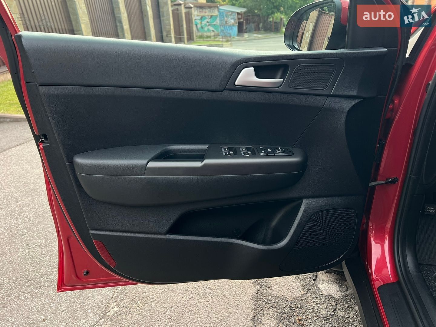 Kia Sportage 2019 VIN U5YPG814BLL832963 фото оголошення 28 з 61