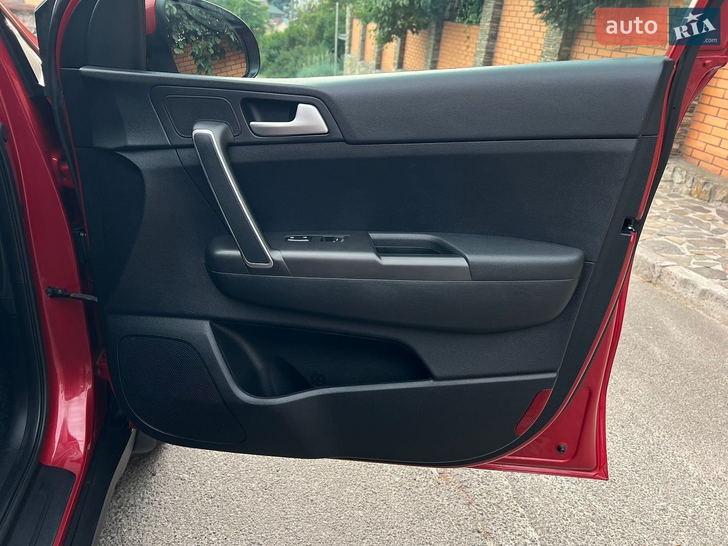Kia Sportage 2019 VIN U5YPG814BLL832963 фото оголошення 34 з 61