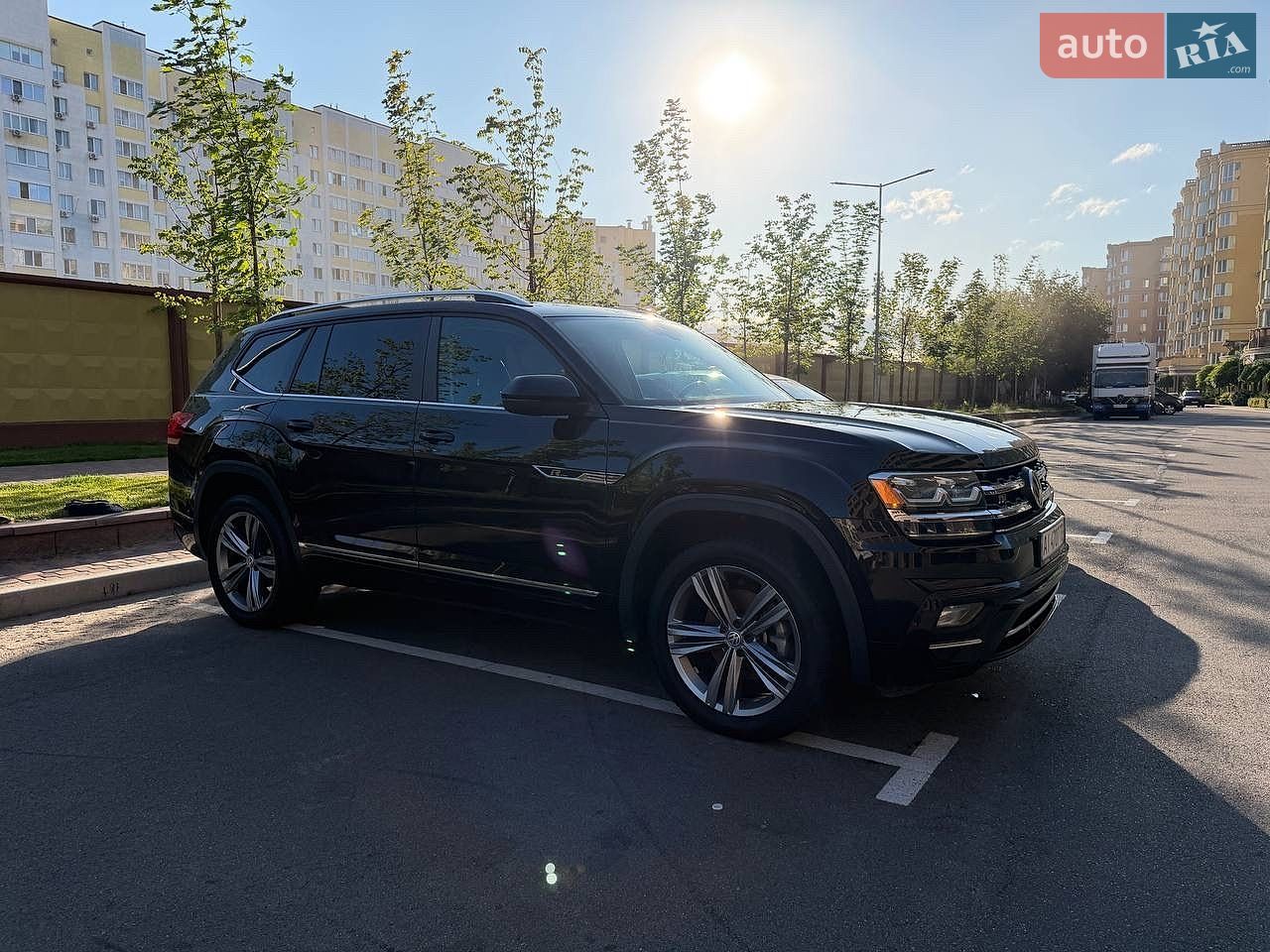 Volkswagen Atlas 2019 VIN 1V2RR2CA7KC622527 фото оголошення 2 з 37
