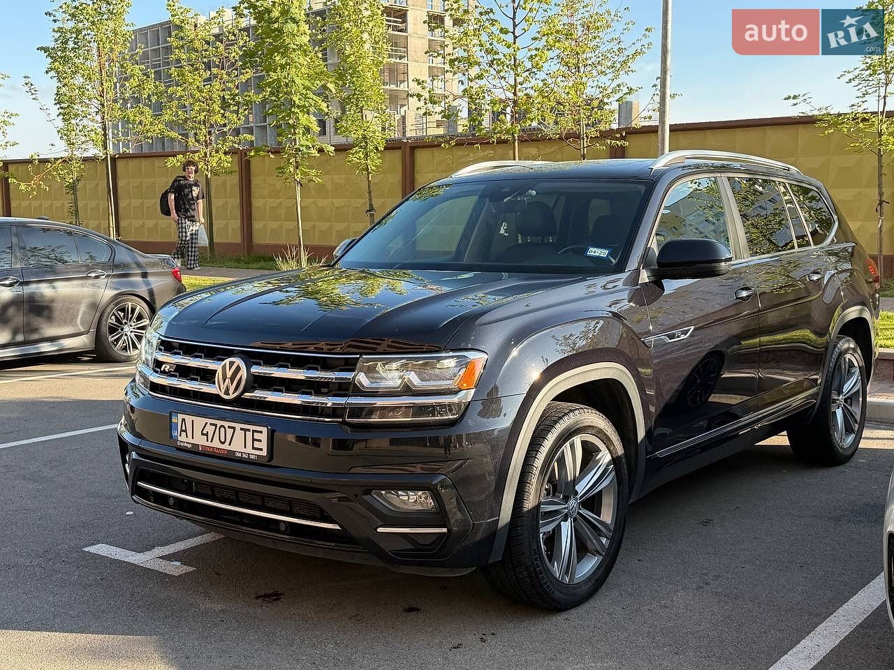 Volkswagen Atlas 2019 VIN 1V2RR2CA7KC622527 фото оголошення 4 з 37