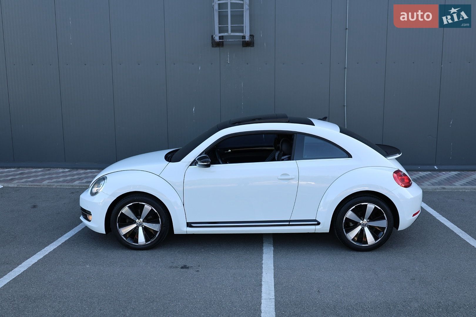 Volkswagen Beetle 2015 VIN WVWZZZ16ZFM640470 фото оголошення 7 з 77