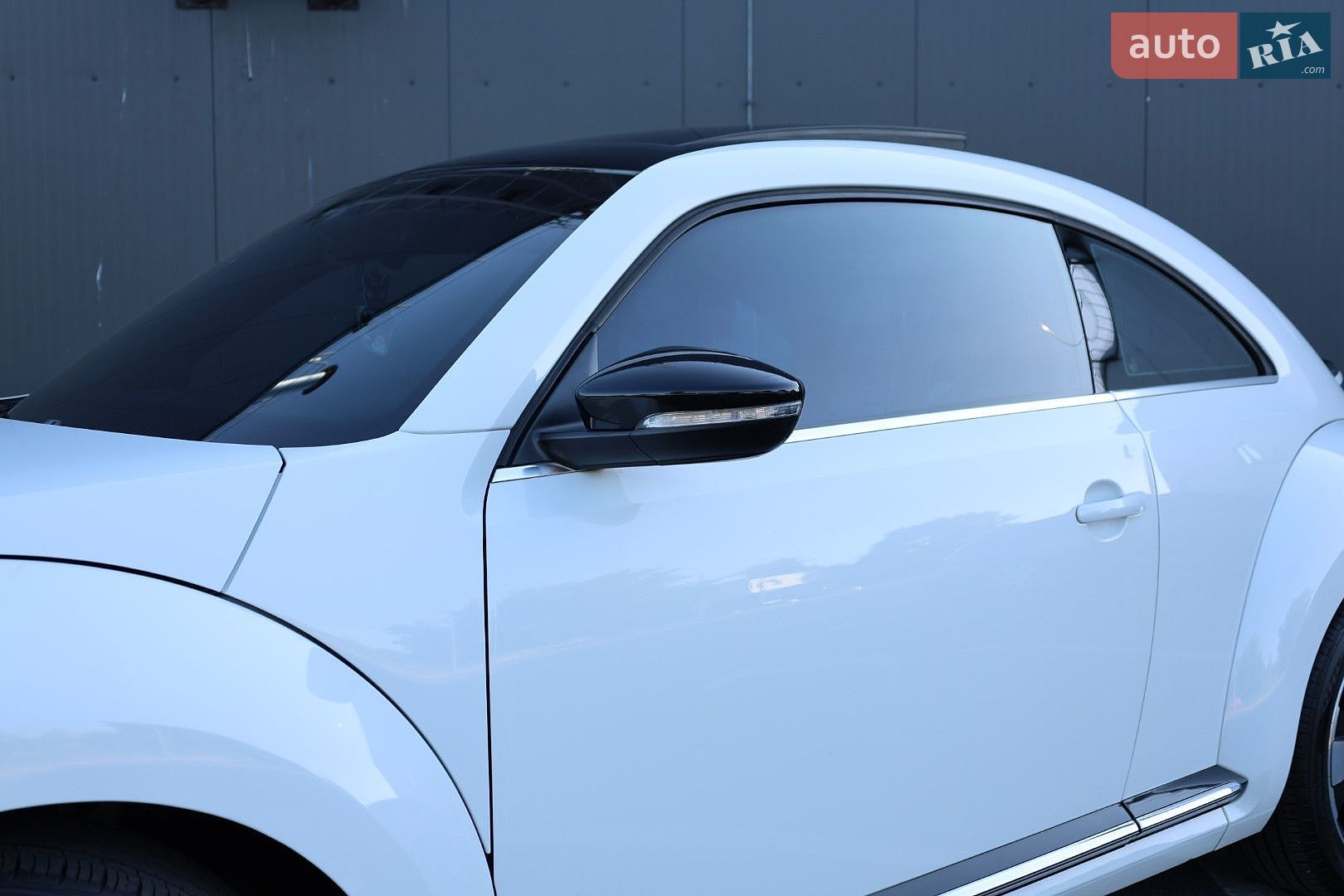 Volkswagen Beetle 2015 VIN WVWZZZ16ZFM640470 фото оголошення 11 з 77