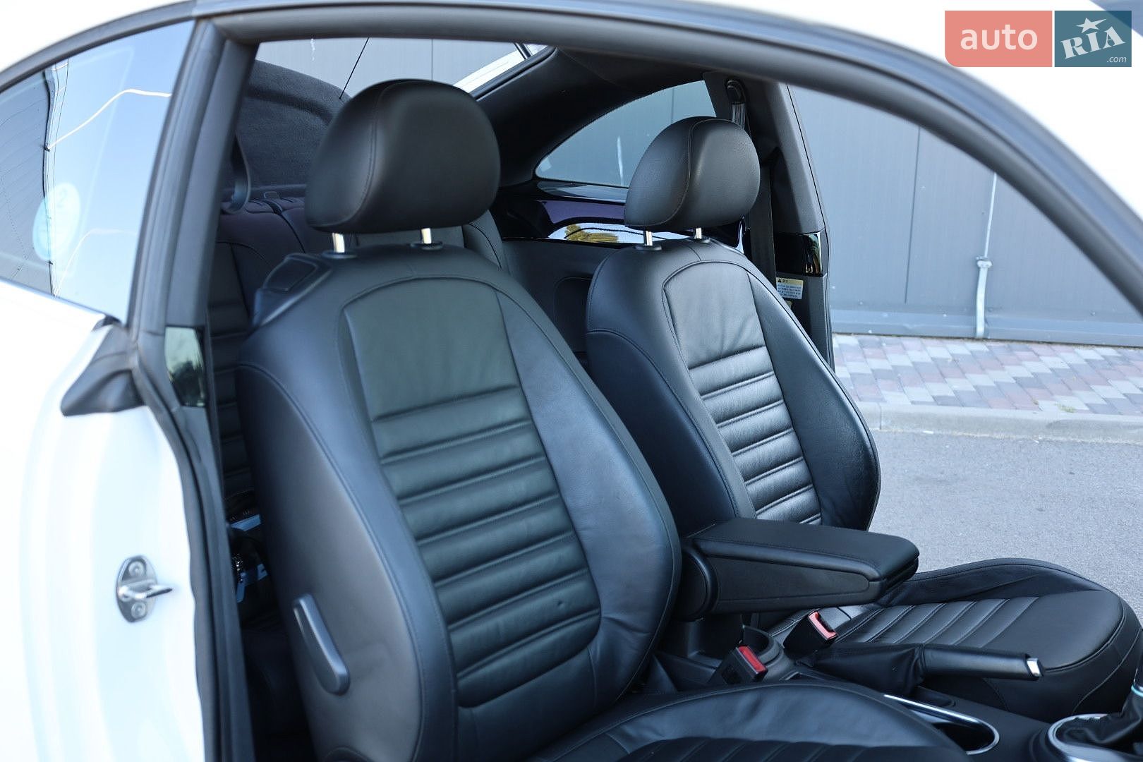 Volkswagen Beetle 2015 VIN WVWZZZ16ZFM640470 фото оголошення 62 з 77