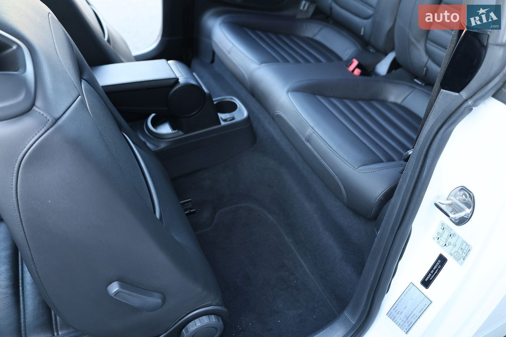 Volkswagen Beetle 2015 VIN WVWZZZ16ZFM640470 фото оголошення 69 з 77