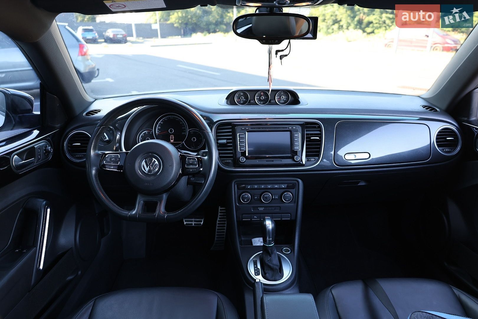 Volkswagen Beetle 2015 VIN WVWZZZ16ZFM640470 фото оголошення 72 з 77