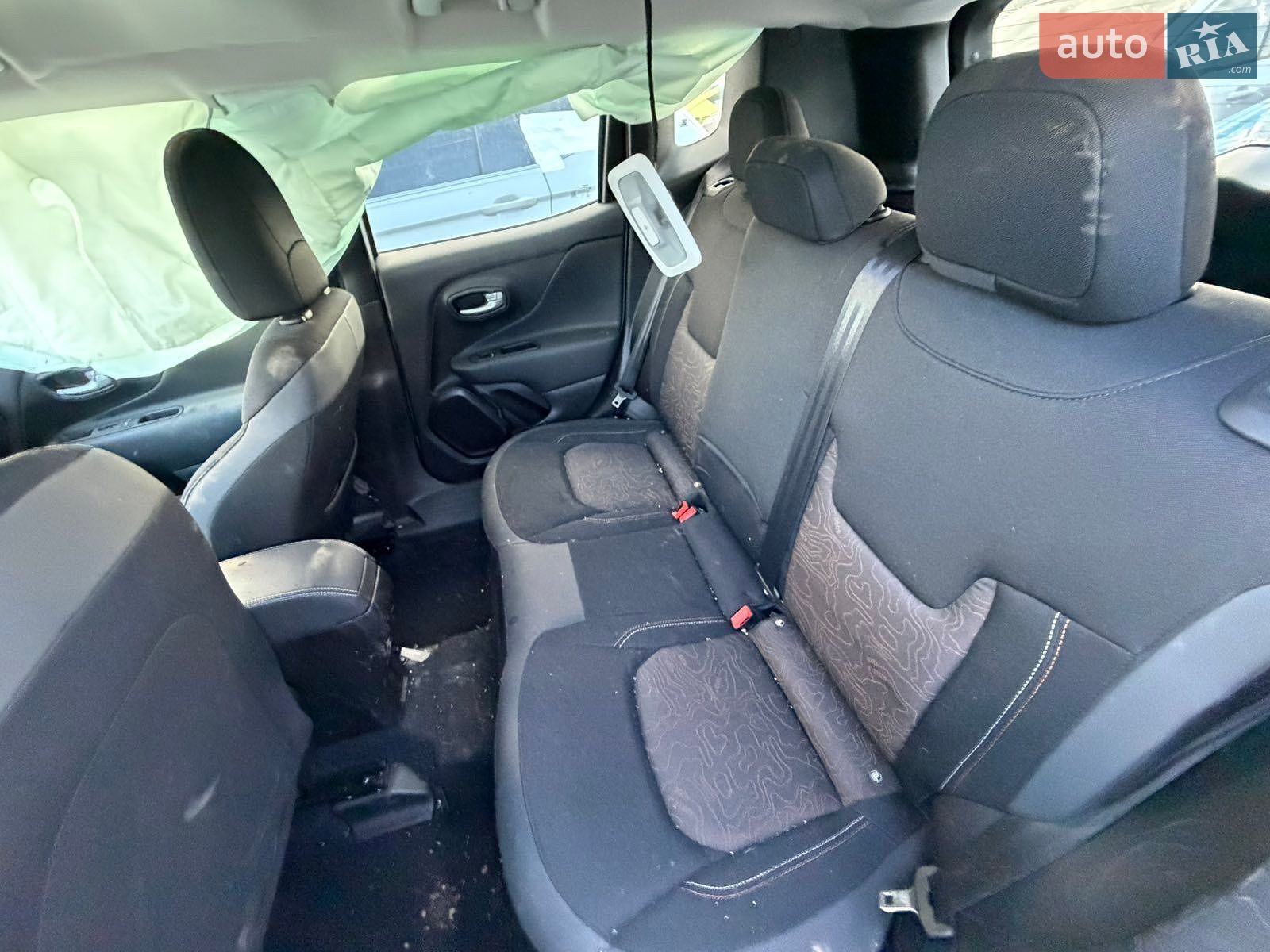 Jeep Renegade 2023 VIN ZACNJDB11PPP41520 фото оголошення 16 з 19