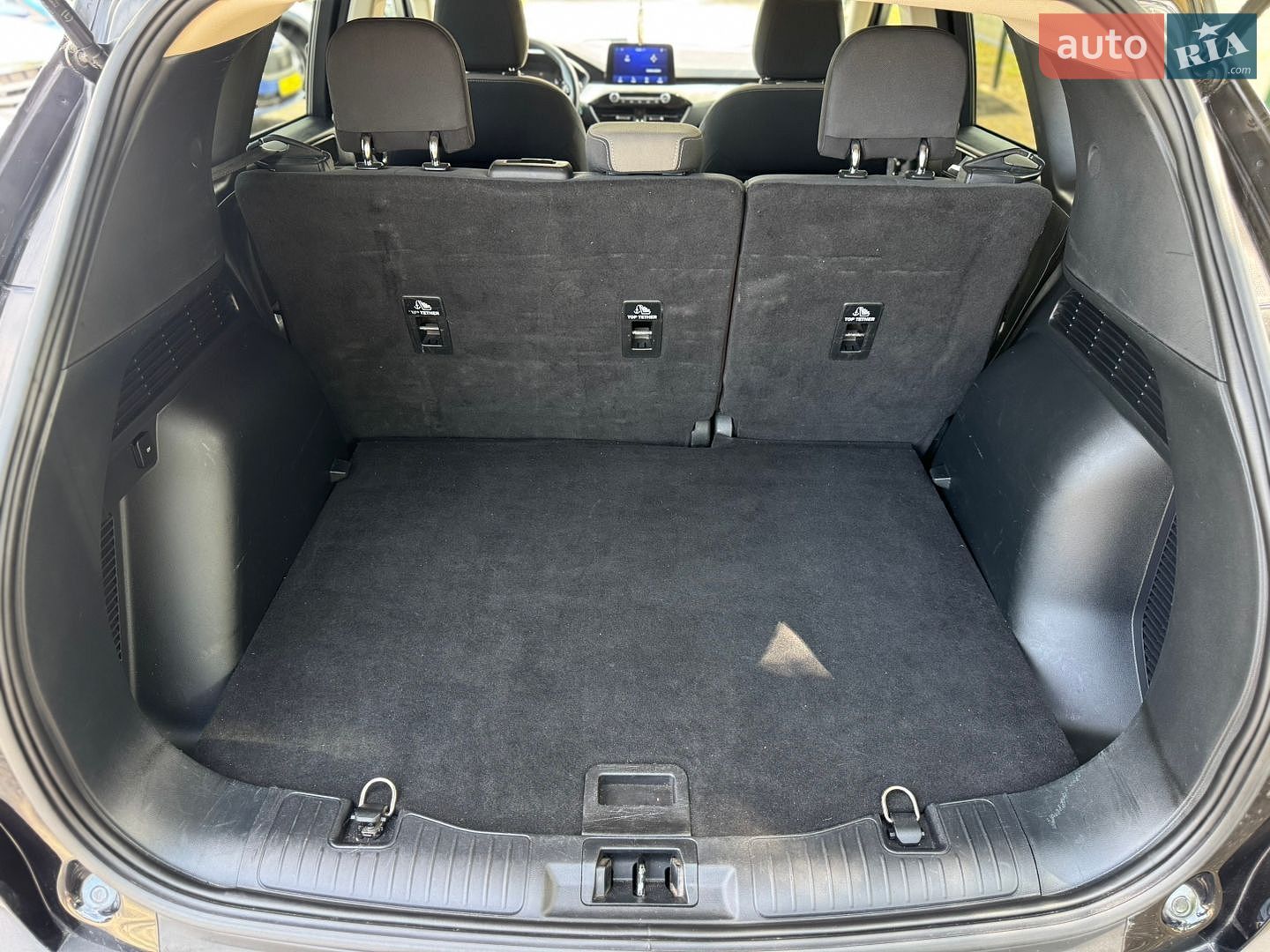 Ford Escape 2019 VIN 1FMCU0G62LUA12560 фото оголошення 38 з 51