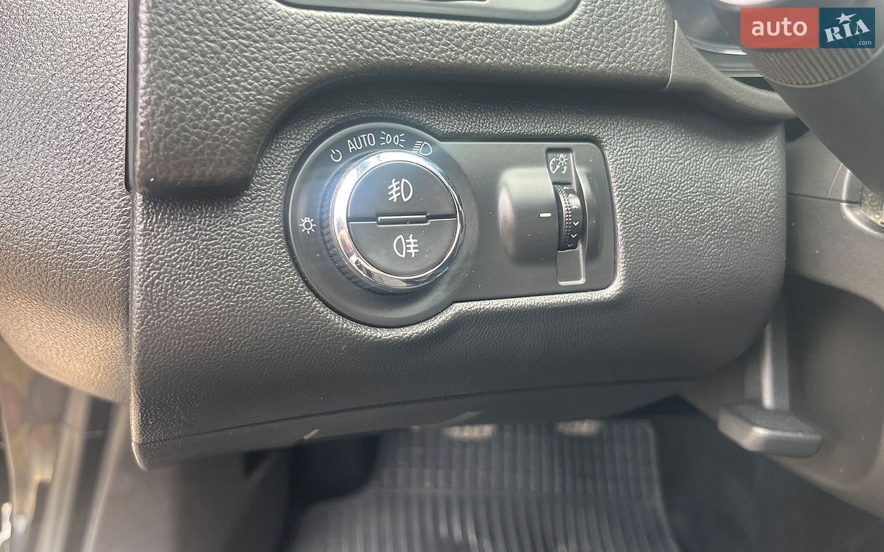 Opel Insignia 2016 VIN W0LGT8E1XG1085633 фото оголошення 12 з 17