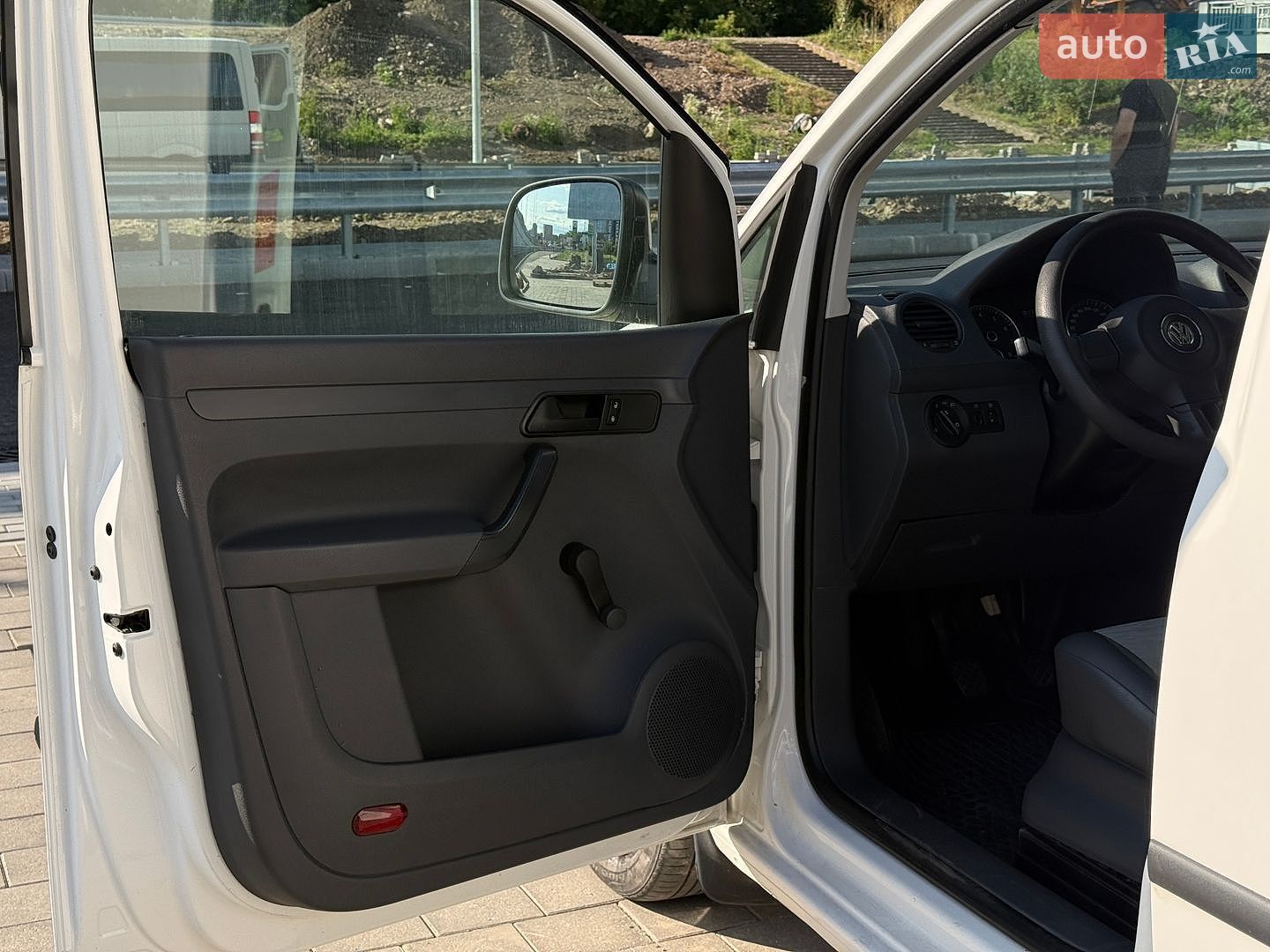 Volkswagen Caddy 2011 VIN WV1ZZZ2KZBX302694 фото оголошення 12 з 36