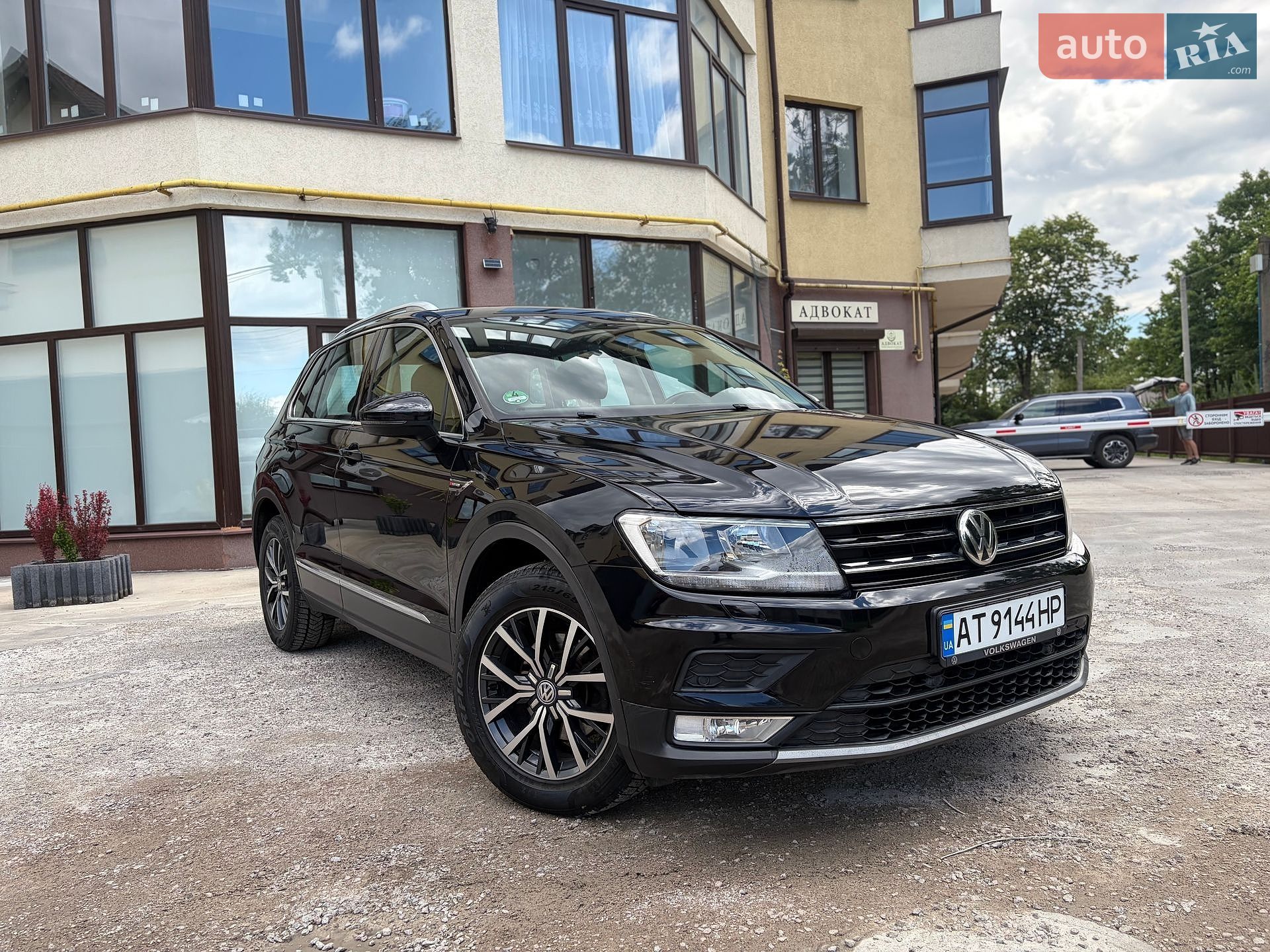 Volkswagen Tiguan 2016 VIN WVGZZZ5NZHW341213 фото оголошення 2 з 38