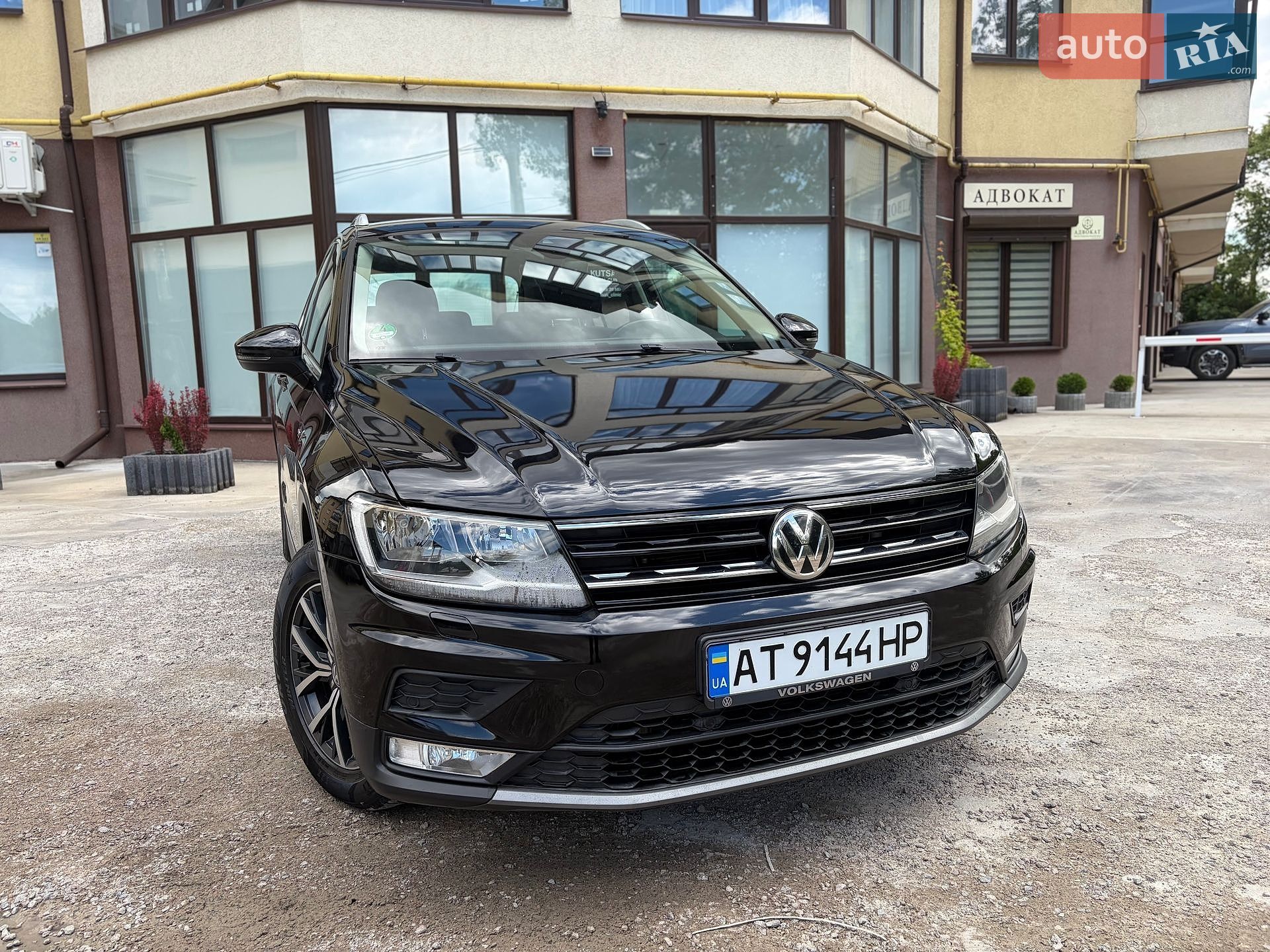 Volkswagen Tiguan 2016 VIN WVGZZZ5NZHW341213 фото оголошення 3 з 38