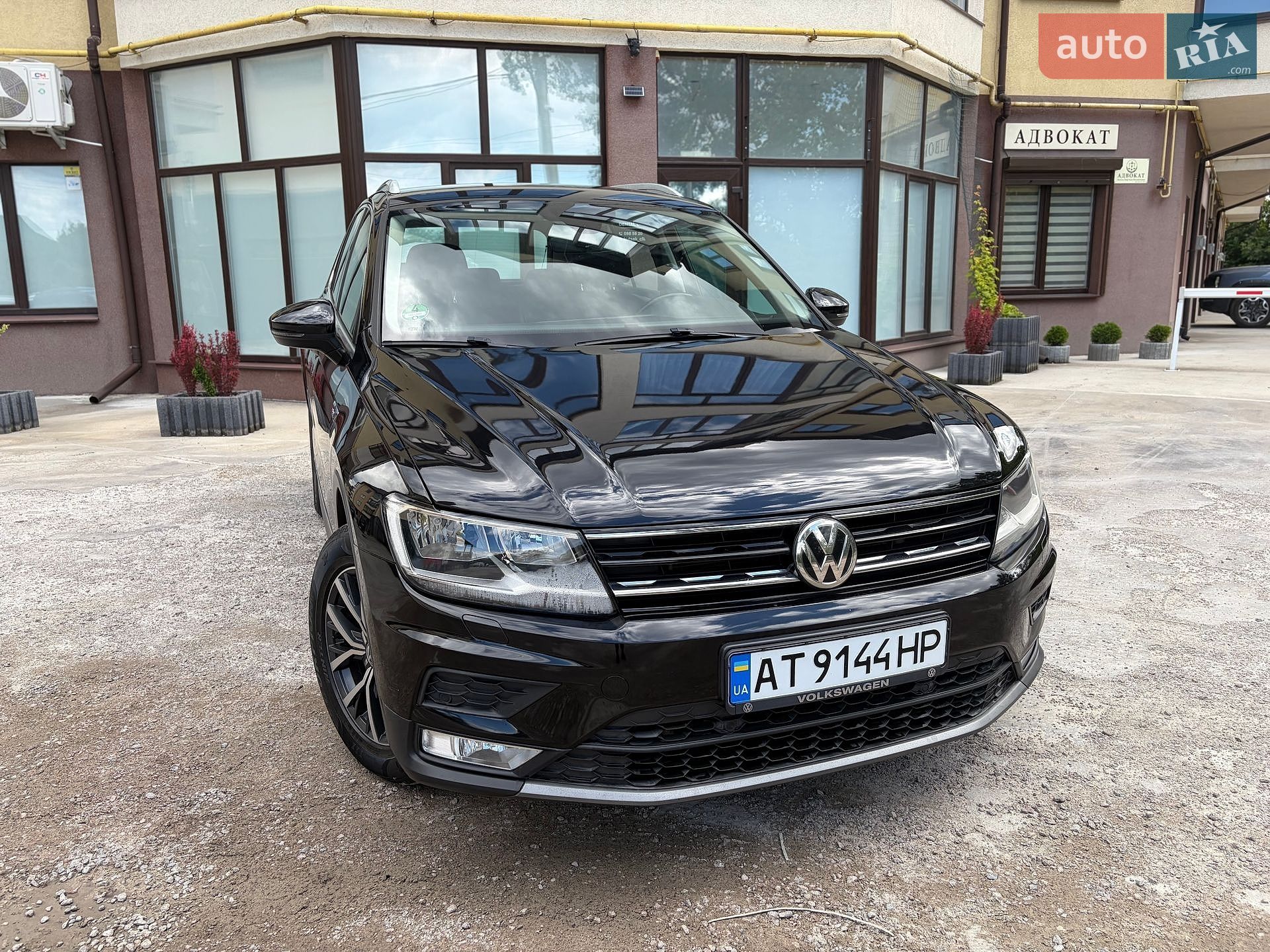 Volkswagen Tiguan 2016 VIN WVGZZZ5NZHW341213 фото оголошення 4 з 38