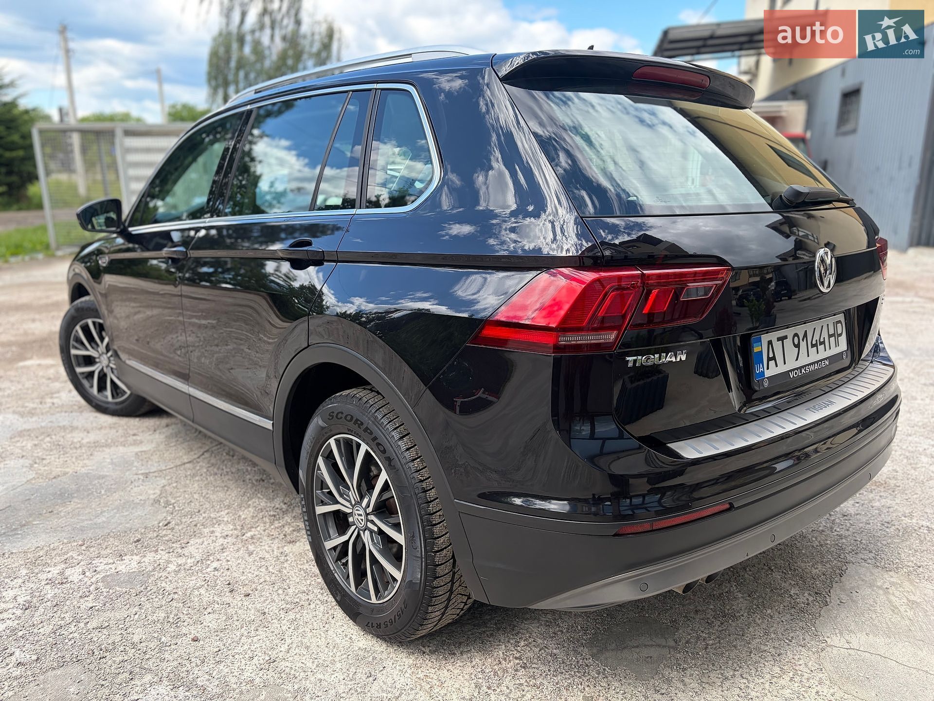 Volkswagen Tiguan 2016 VIN WVGZZZ5NZHW341213 фото оголошення 12 з 38
