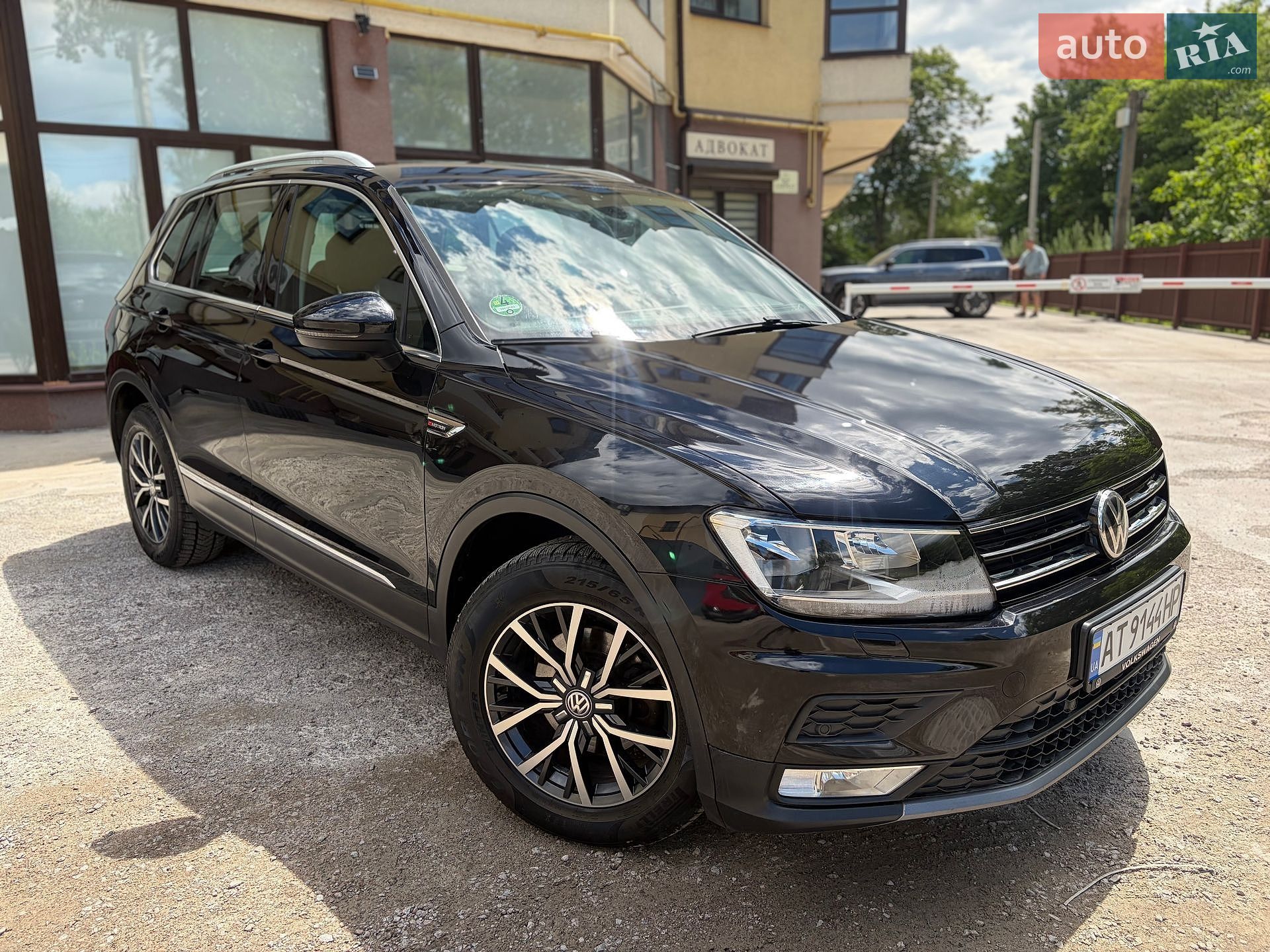 Volkswagen Tiguan 2016 VIN WVGZZZ5NZHW341213 фото оголошення 19 з 38