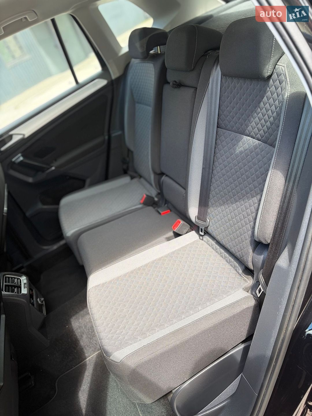 Volkswagen Tiguan 2016 VIN WVGZZZ5NZHW341213 фото оголошення 25 з 38