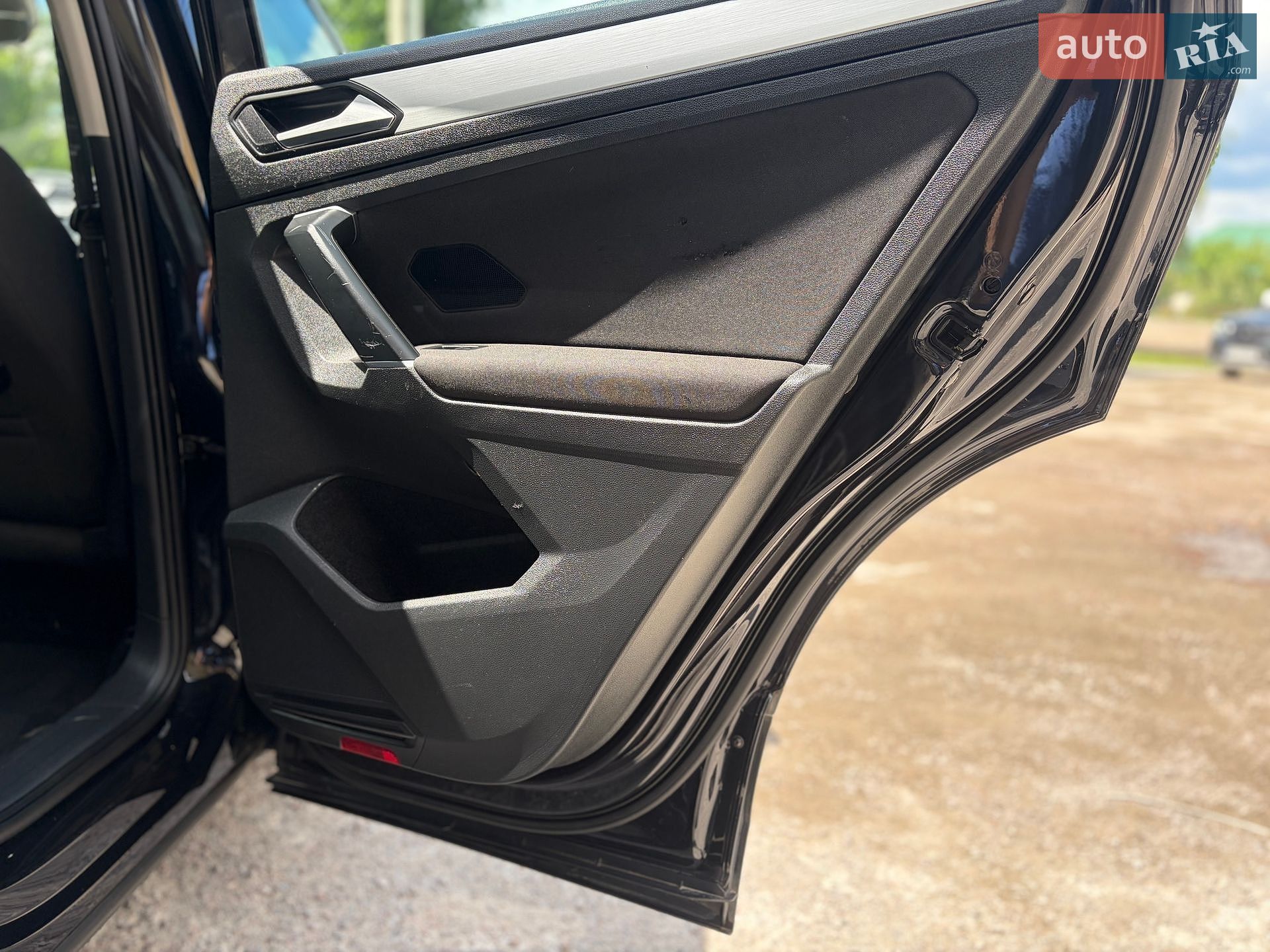 Volkswagen Tiguan 2016 VIN WVGZZZ5NZHW341213 фото оголошення 33 з 38