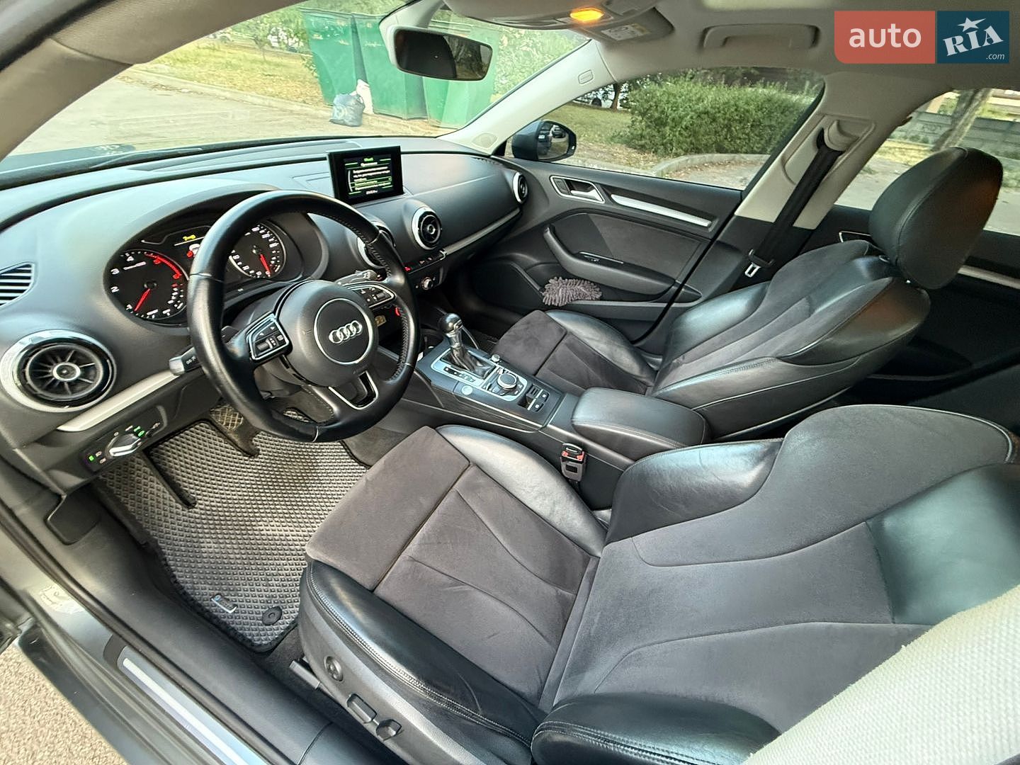 Audi A3 2016 VIN WAUZZZ8V9GA149820 фото оголошення 37 з 47