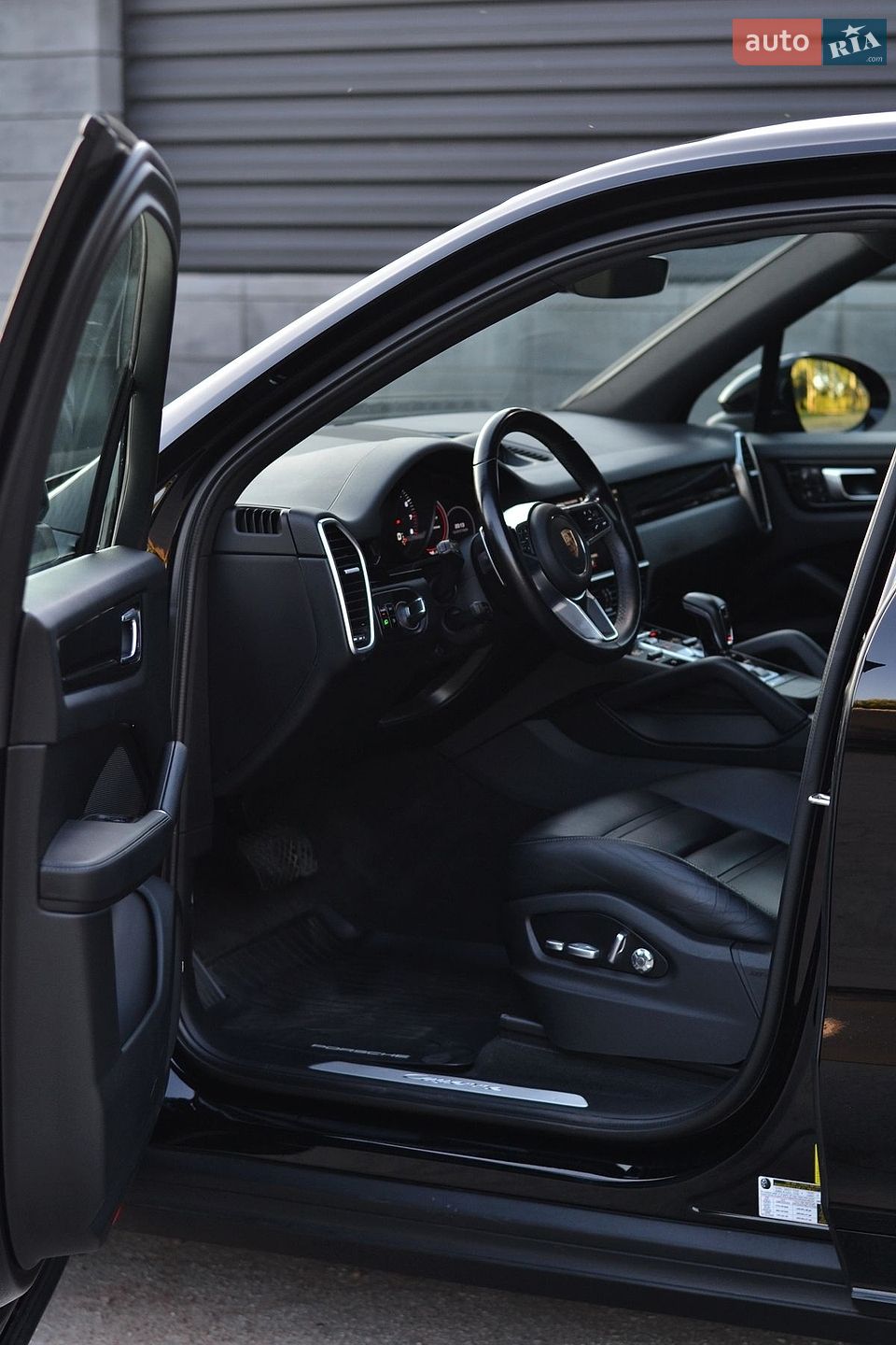 Porsche Cayenne 2020 VIN WP1AA2AY9LDA10409 фото оголошення 3 з 4